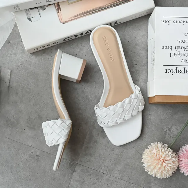 Thea Heels — foto 2